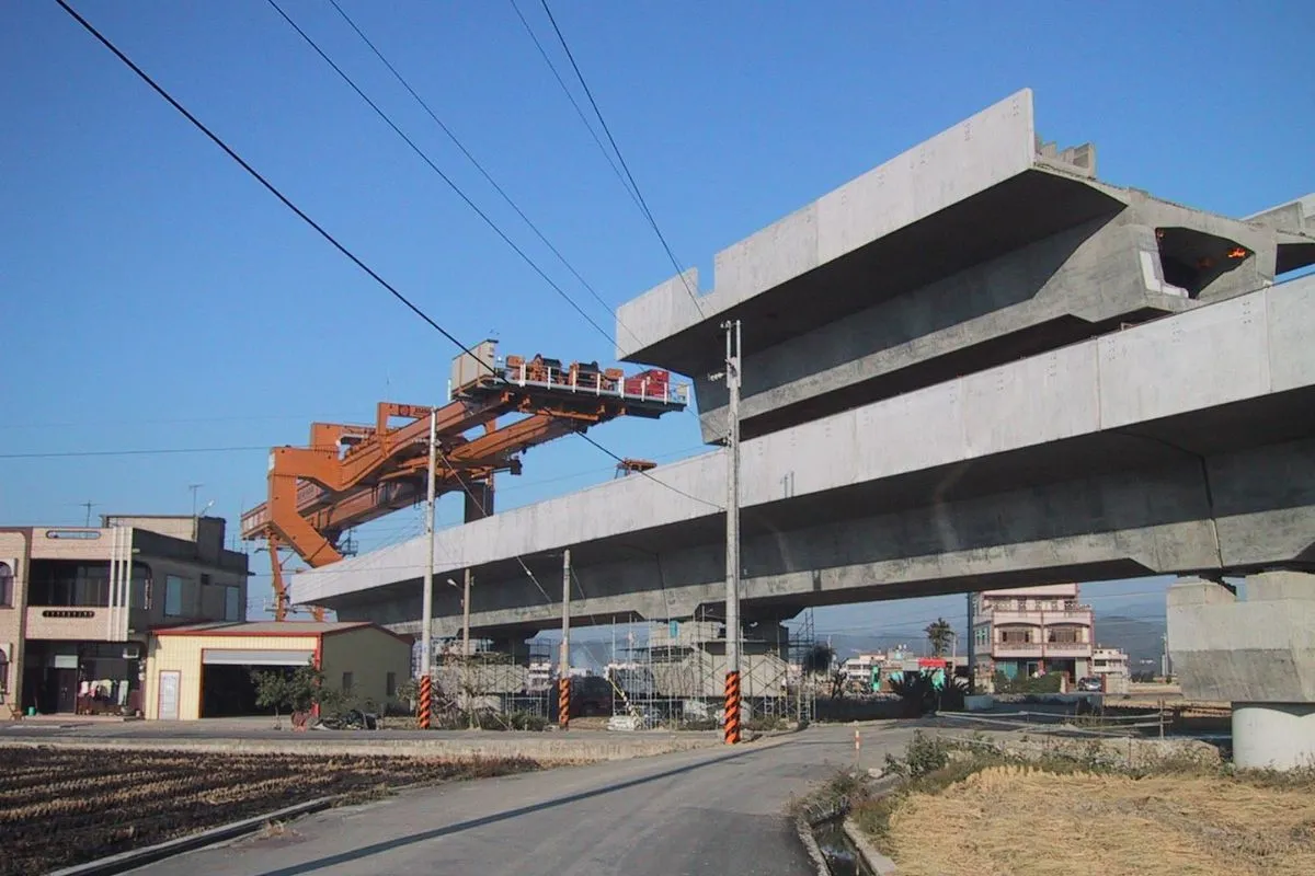 Boční pohled na staveniště na Taiwanu