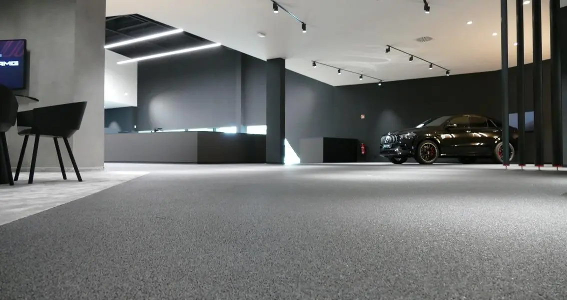 Pohled na dokončené AMG Performance Center v německém Essenu.